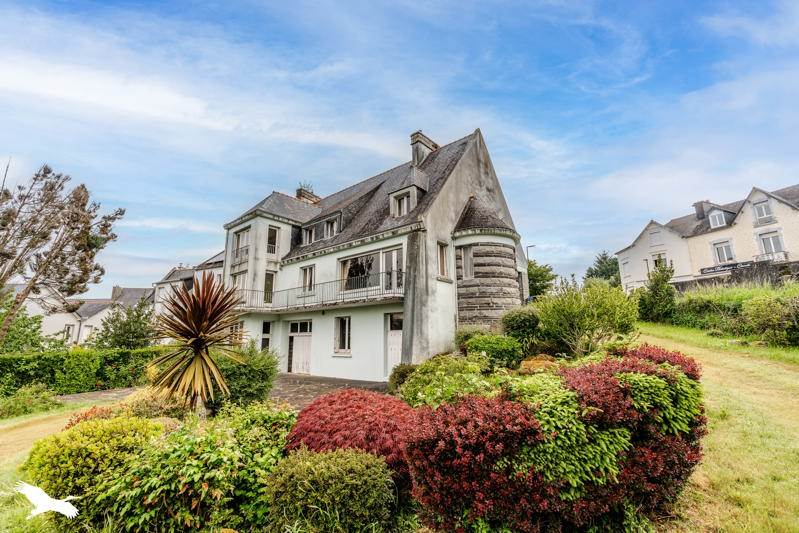 Vente Maison PONT DE BUIS LES QUIMERCH - 11 pièces -345 m² - (29590)