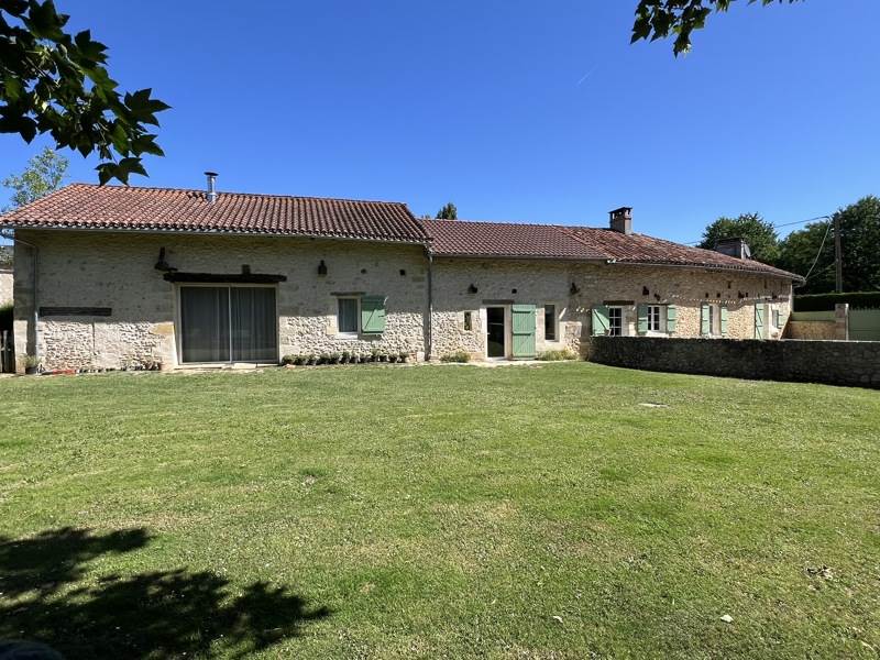 Vente Maison ANTONNE ET TRIGONANT - 7 pièces -180 m² - (24420)