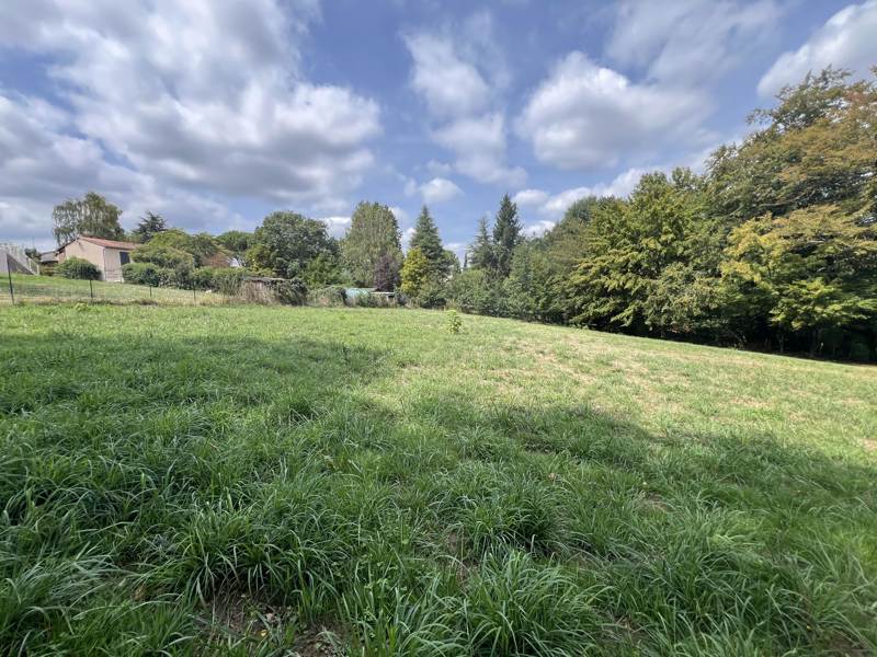 Terrain à vendre · à Champcevinel · 99 000 €