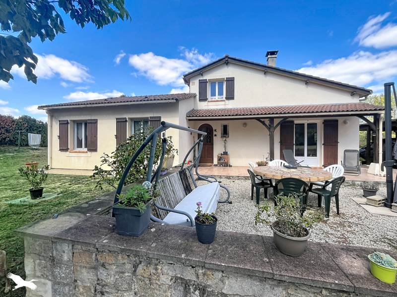 Vente Maison BASSILLAC ET AUBEROCHE 24330 5 pièces - 123 m²