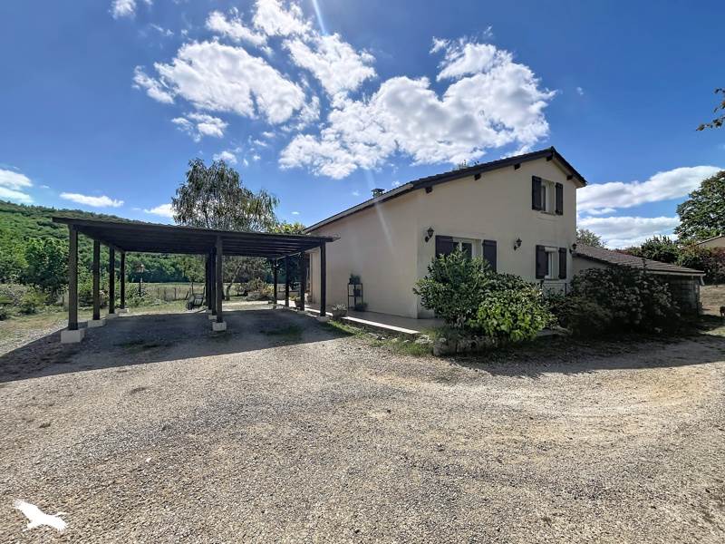 Vente Maison BASSILLAC ET AUBEROCHE - 5 pièces -123 m² - (24330)
