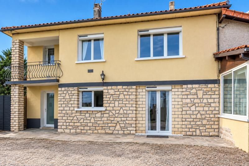 Maison 9 pièces 181 m² · à Trélissac · 181 m² · 241 960 €