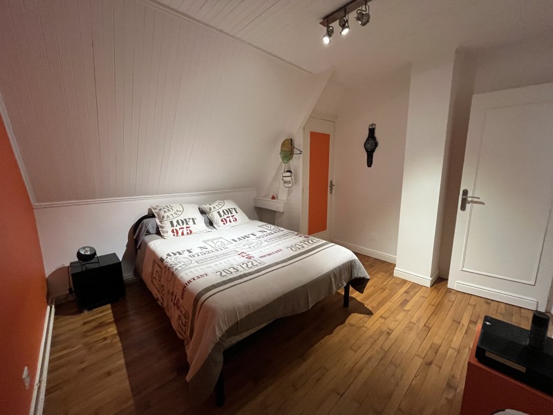 Vente Maison BASSILLAC ET AUBEROCHE - 10 pièces -181 m² - (24330)