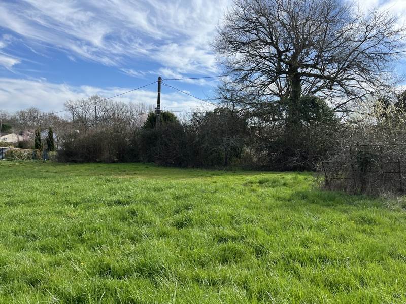 Vente Terrain COULOUNIEIX CHAMIERS - -946 m² - (24660)