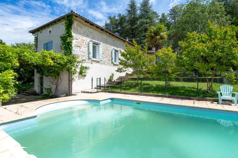 Vente Maison ESCOIRE - 6 pièces -130 m² - (24420)
