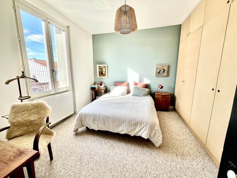 Vente Maison LA ROCHELLE - 5 pièces -165 m² - (17000)