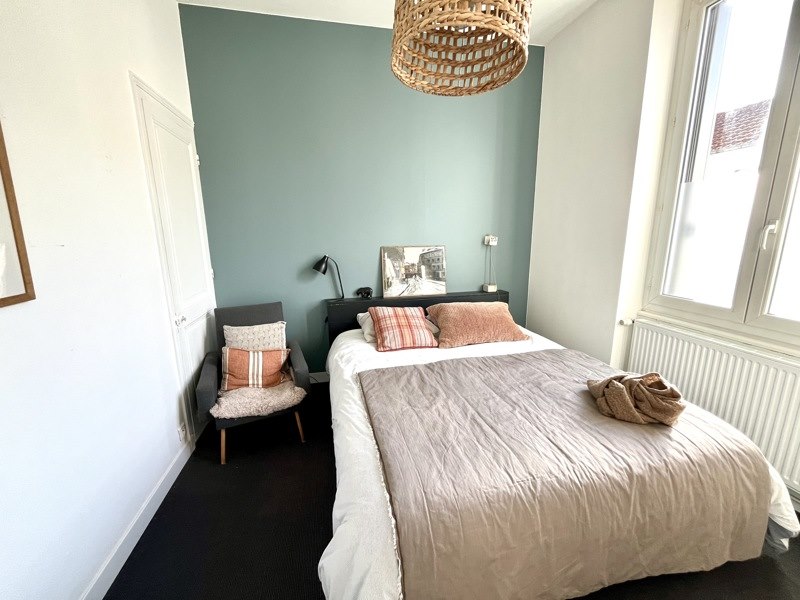 Vente Maison LA ROCHELLE - 5 pièces -165 m² - (17000)