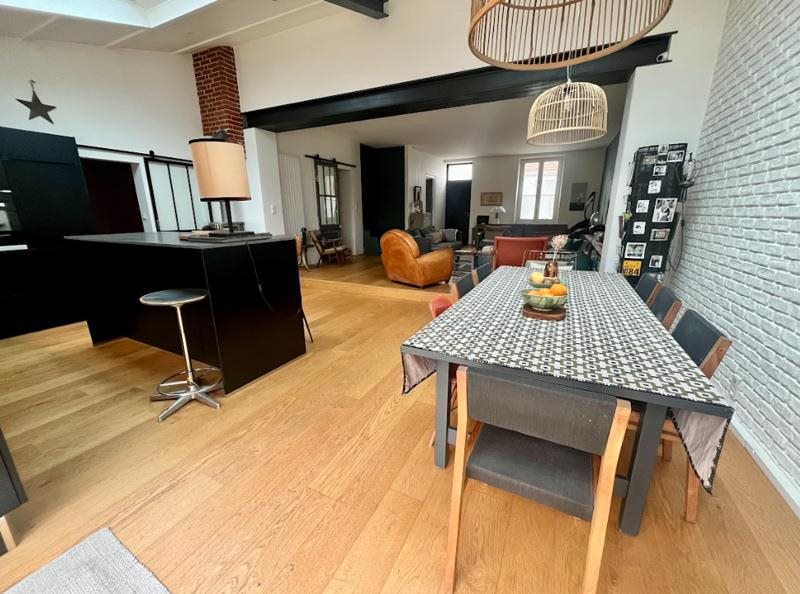 Vente Maison LA ROCHELLE - 5 pièces -165 m² - (17000)