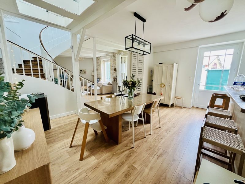 Vente Maison LA ROCHELLE - 5 pièces -112 m² - (17000)