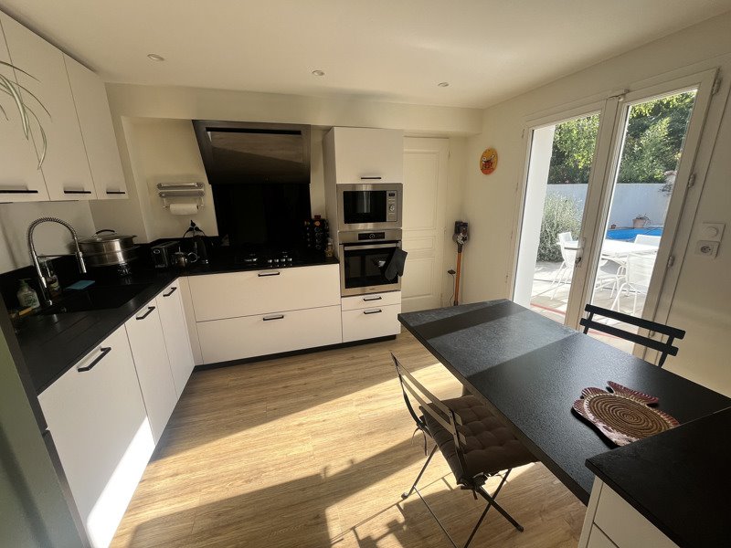 Vente Maison LA ROCHELLE - 5 pièces -130 m² - (17000)