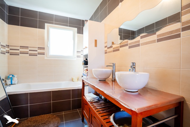 Vente Maison GENNES VAL DE LOIRE - 6 pièces -100 m² - (49350)