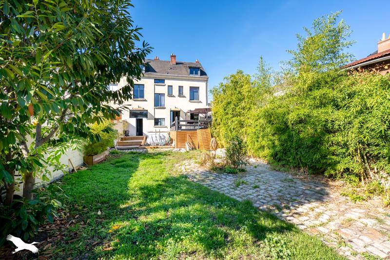 Maison 7 pièces 215 m² · à Saumur · 215 m² · 411 748 €
