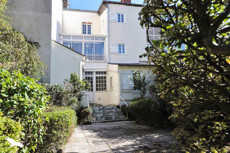 Vente Maison TOURS - 10 pièces -234 m² - (37000)