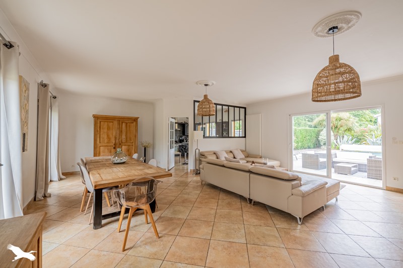 Vente Maison FARGUES ST HILAIRE - 6 pièces -165 m² - (33370)