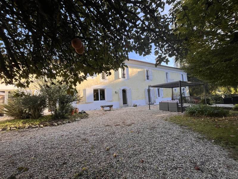 Vente Maison CAMARSAC - 6 pièces -234 m² - (33750)