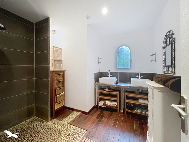 Vente Maison Fargues-Saint-Hilaire - 9 pièces -299 m² - (33370)