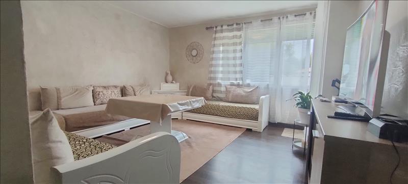 Vente Appartement LUNEL - 4 pièces -74 m² - (34400)