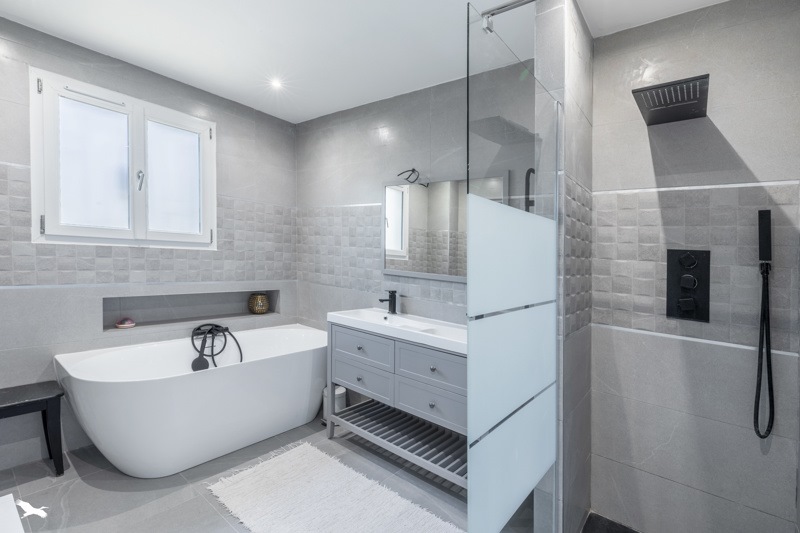 Vente Maison LUNEL VIEL - 8 pièces -250 m² - (34400)