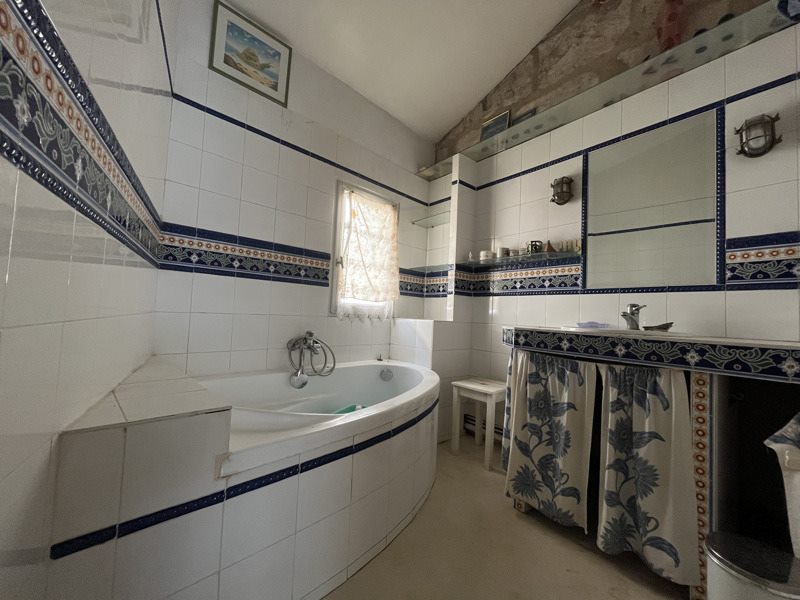 Vente Maison LUNEL VIEL - 5 pièces -151 m² - (34400)