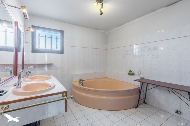 Vente Maison LUNEL - 5 pièces -167 m² - (34400)