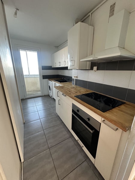 Vente Appartement LUNEL - 5 pièces -82 m² - (34400)