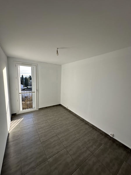 Vente Appartement LUNEL - 5 pièces -82 m² - (34400)