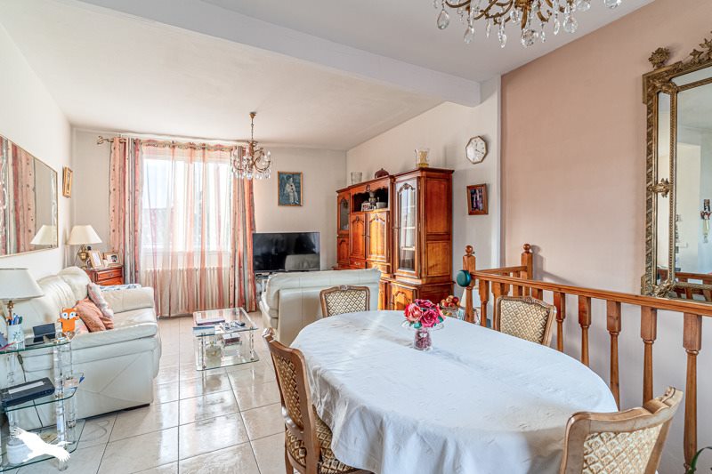 Vente Appartement BORDEAUX - 3 pièces -79 m² - (33800)