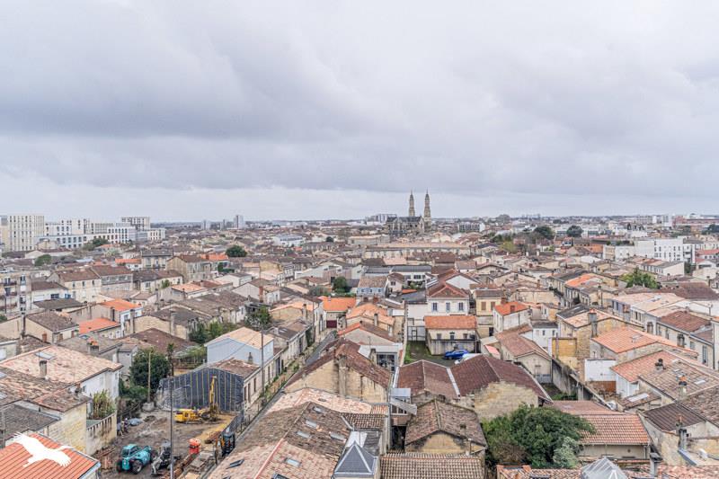 Vente Appartement BORDEAUX - 3 pièces -67 m² - (33800)