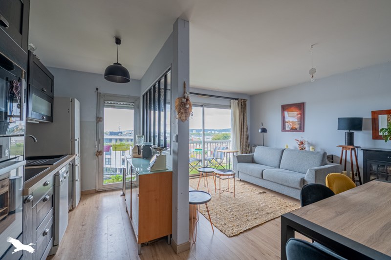 Vente Appartement BORDEAUX - 2 pièces -47,2 m² - (33800)