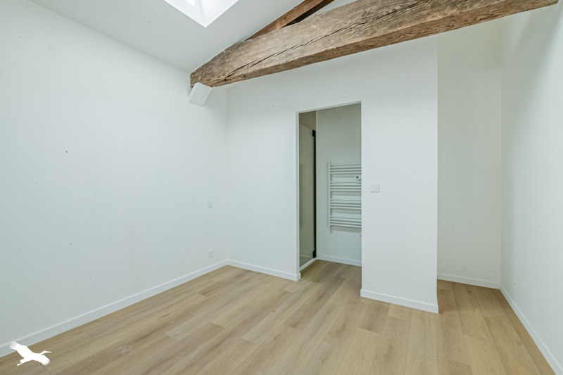 Vente Appartement BORDEAUX - 2 pièces -38 m² - (33800)