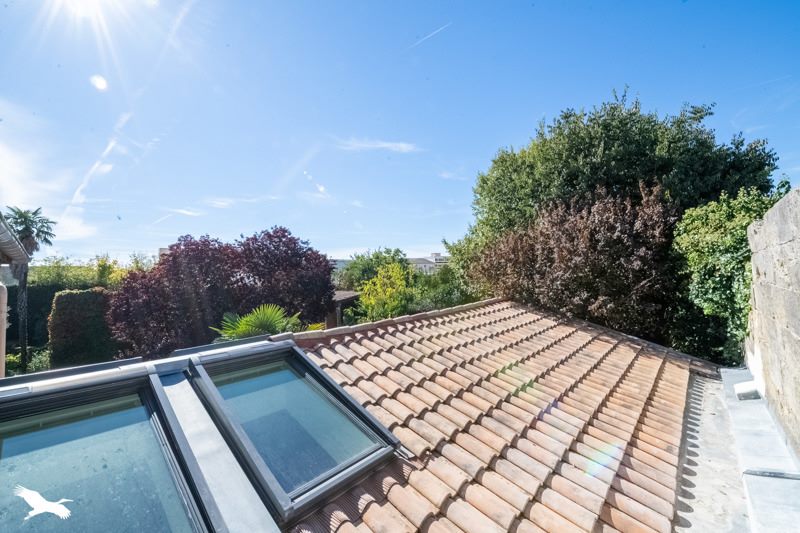 Vente Appartement BORDEAUX - 2 pièces -38 m² - (33800)