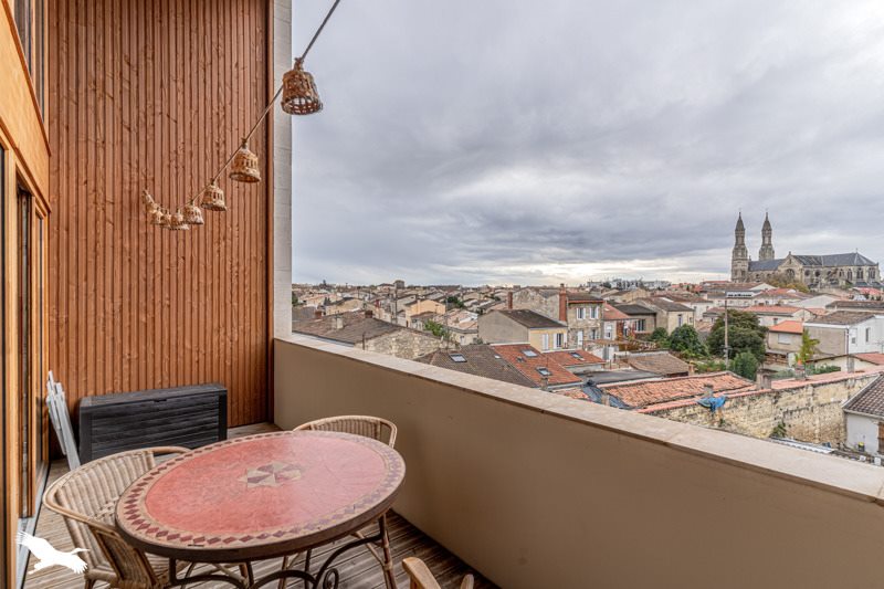 Vente Appartement BORDEAUX - 4 pièces -84 m² - (33800)