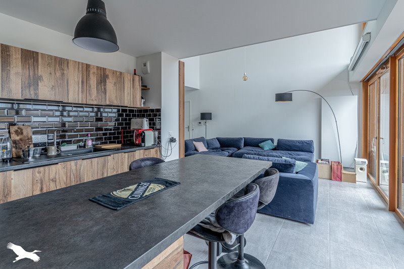 Vente Appartement BORDEAUX - 4 pièces -84 m² - (33800)