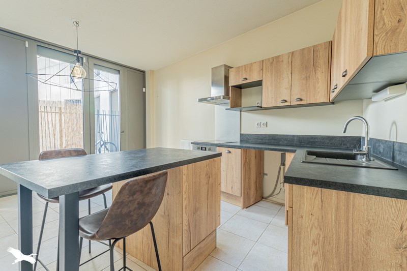 Vente Appartement BORDEAUX - 2 pièces -43 m² - (33800)