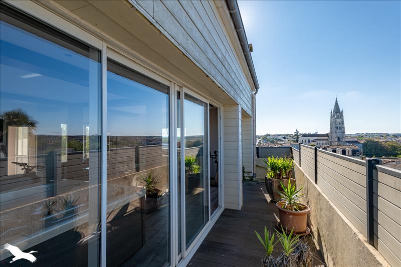 Vente Appartement SAINTES - 5 pièces -166 m² - (17100)
