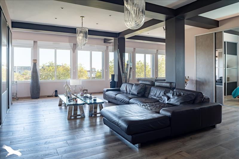 Vente Appartement SAINTES - 5 pièces -166 m² - (17100)