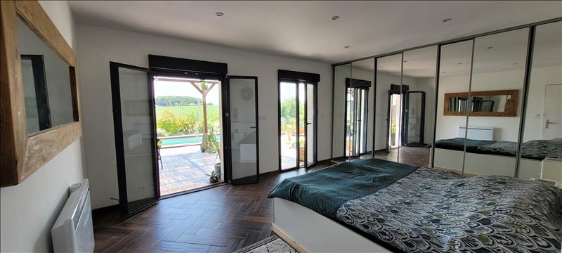 Vente Maison ST GEORGES DES COTEAUX - 4 pièces -150 m² - (17810)