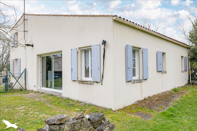 Vente Maison COURCOURY - 5 pièces -127 m² - (17100)