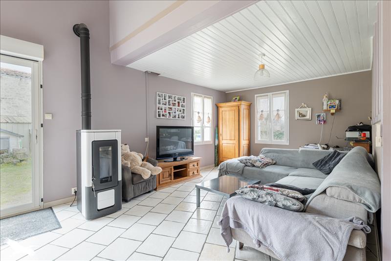 Vente Maison COURCOURY - 5 pièces -127 m² - (17100)