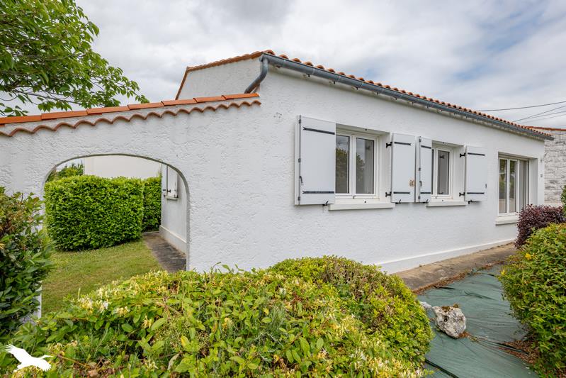 Vente Maison SAINTES - 6 pièces -84 m² - (17100)