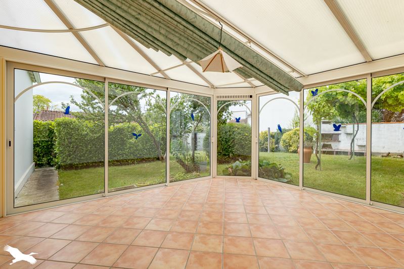 Vente Maison SAINTES - 6 pièces -84 m² - (17100)