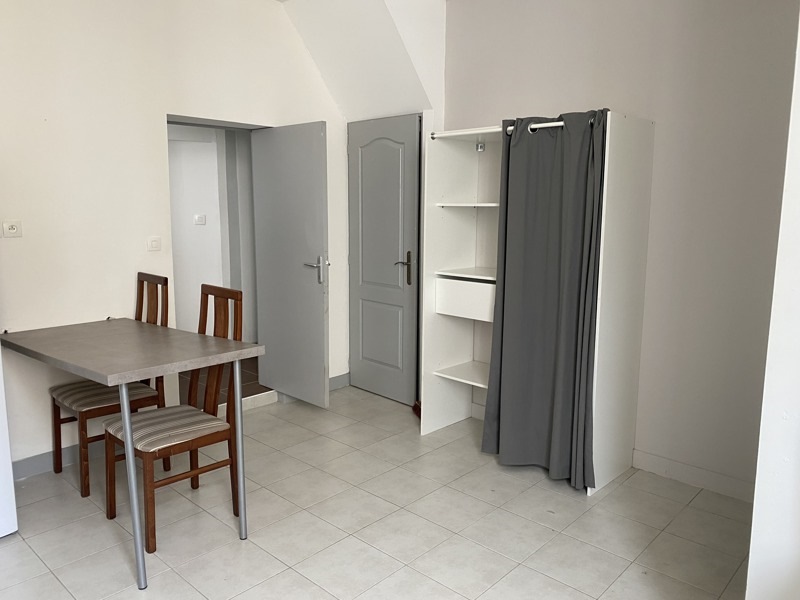 Vente Immeuble SAINTES - -  75 m² - (17100)