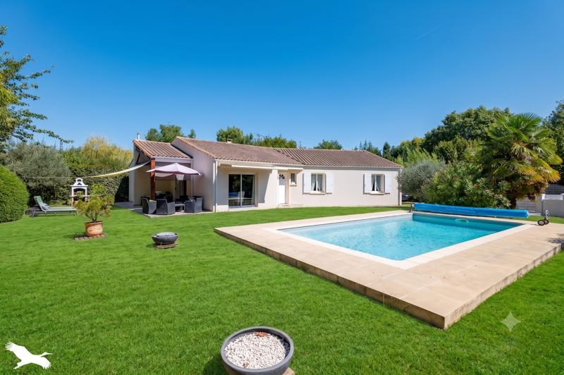 Vente Maison SAINTES - 5 pièces -125 m² - (17100)