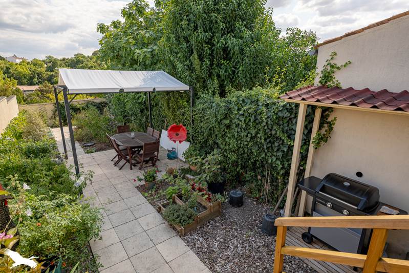 Vente Maison SAINTES - 5 pièces -126 m² - (17100)