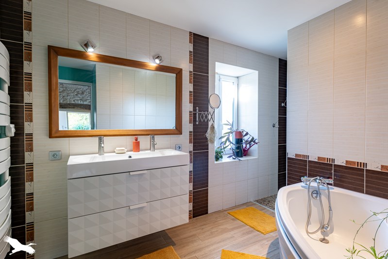 Vente Maison CHERMIGNAC - 7 pièces -201 m² - (17460)