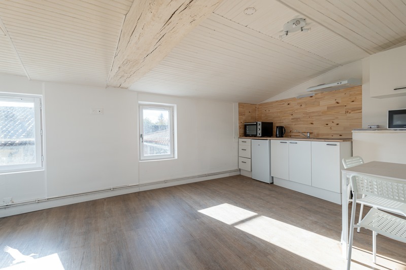 Vente Immeuble SAINTES - -  150 m² - (17100)