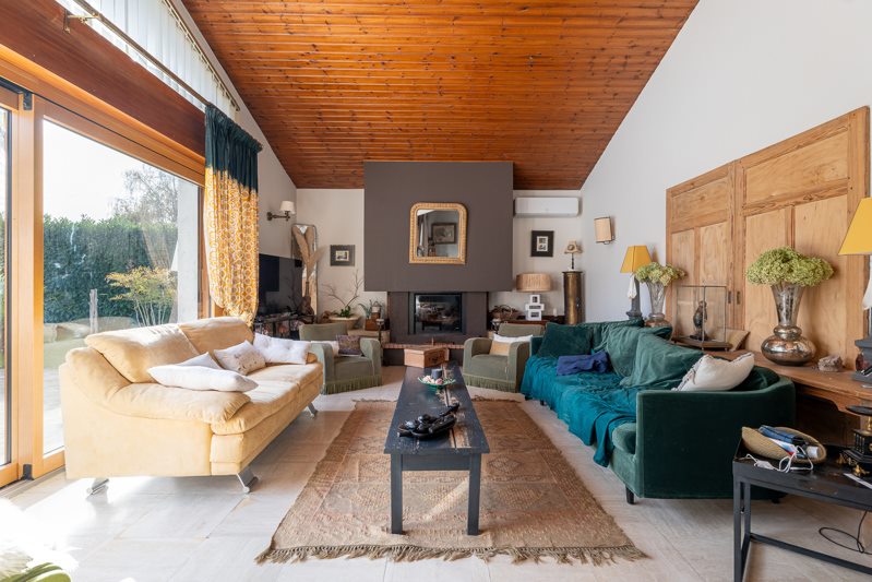 Vente Maison SAINTES - 7 pièces -242 m² - (17100)