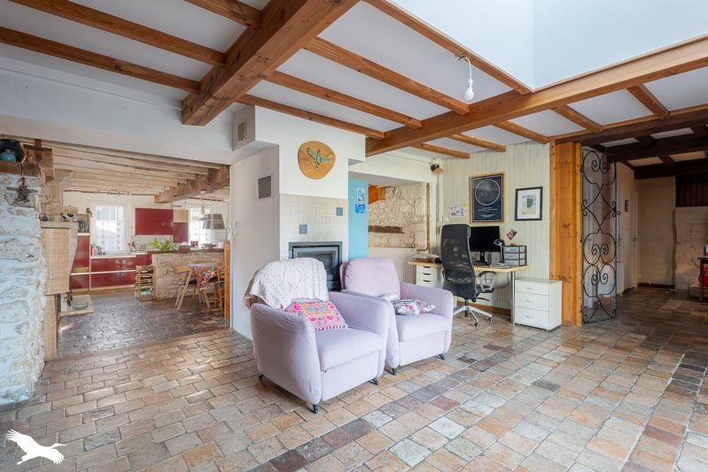 Vente Maison ST GEORGES DES COTEAUX - 5 pièces -114 m² - (17810)