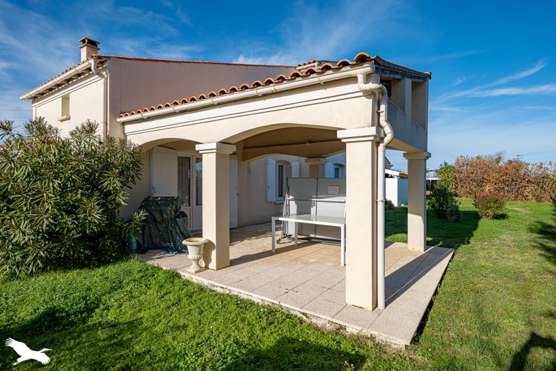 Vente Maison SAINTES - 6 pièces -242 m² - (17100)