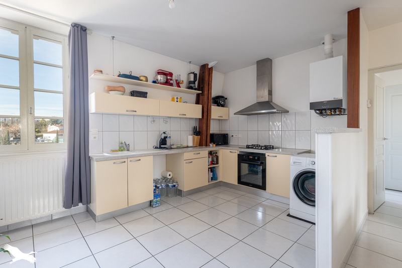 Vente Appartement SAINTES - 3 pièces -72 m² - (17100)